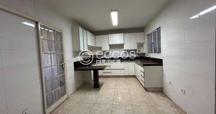 Casa à venda, 3 quartos, 1 suíte, 2 vagas, Cidade Jardim - Uberlândia/MG