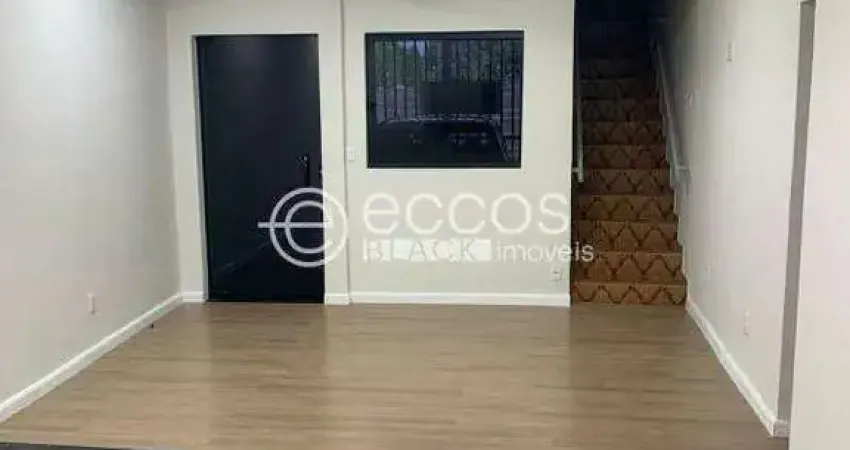 Casa à venda, 5 quartos, 1 suíte, 2 vagas, Custódio Pereira - Uberlândia/MG