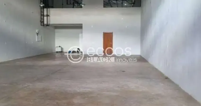 Barracão / Galpão / Depósito para alugar na Avenida Multicor, 468, Grand Ville, Uberlândia