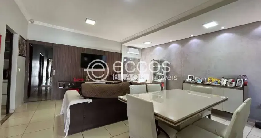 Casa à venda, 3 quartos, 2 suítes, 3 vagas, jardim botânico - uberlândia/mg