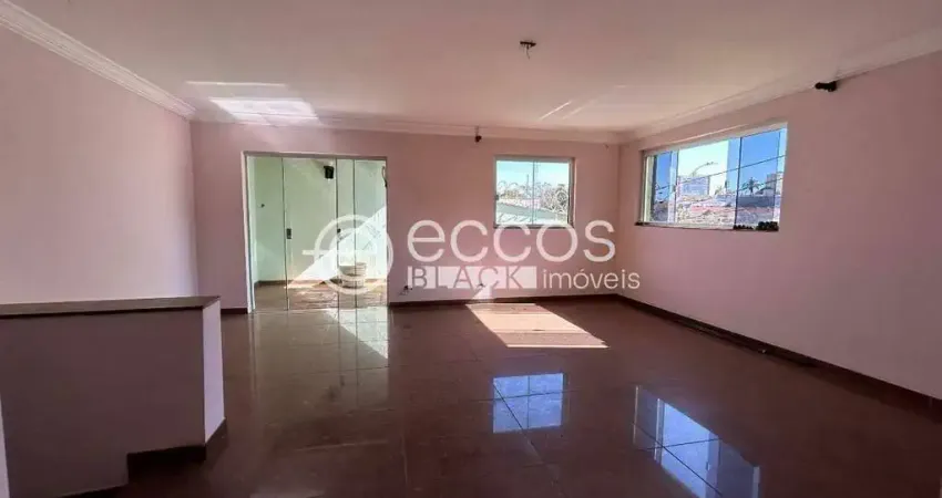 Casa à venda, 4 quartos, 1 suíte, 4 vagas, lídice - uberlândia/mg