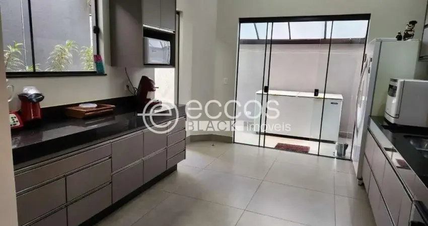 Casa em condomínio à venda, 3 quartos, 3 suítes, 2 vagas, laranjeiras - uberlândia/mg