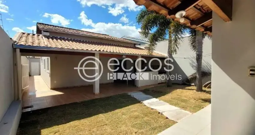 Casa à venda, 3 quartos, 1 suíte, 2 vagas, maravilha - uberlândia/mg