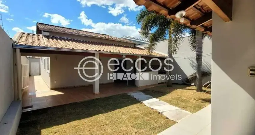 Casa à venda, 3 quartos, 1 suíte, 2 vagas, Maravilha - Uberlândia/MG