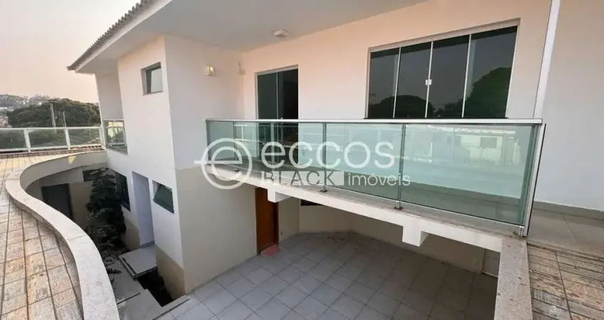 Casa para aluguel, 4 quartos, 3 suítes, 4 vagas, martins - uberlândia/mg