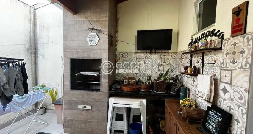 Casa à venda, 2 quartos, 1 suíte, Jardim Europa - Uberlândia/MG