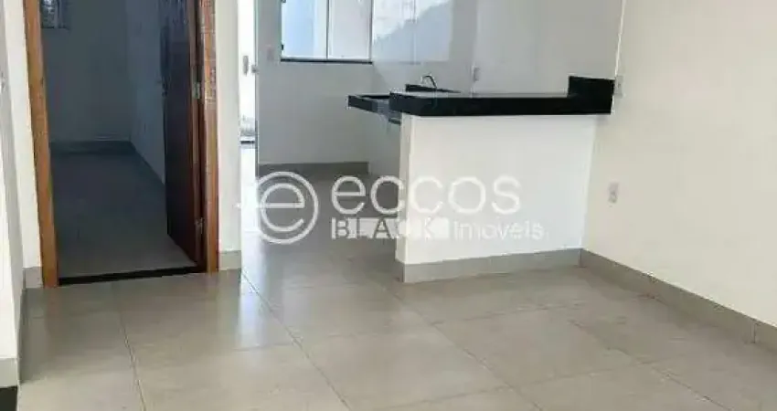 Casa à venda, 2 quartos, 1 suíte, 2 vagas, Morumbi - Uberlândia/MG