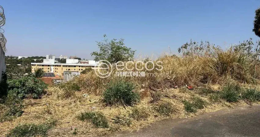 Terreno à venda na Rua Afif Attiê, --, Jardim Patrícia, Uberlândia