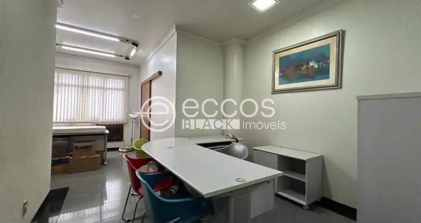 Sala comercial à venda na Avenida Getúlio Vargas, 316, Martins, Uberlândia