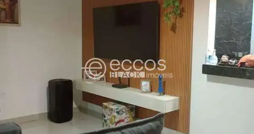 Casa à venda, 2 quartos, 1 suíte, 2 vagas, jardim brasília - uberlândia/mg