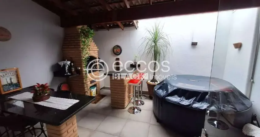 Casa à venda, 2 quartos, 1 suíte, 2 vagas, jardim europa - uberlândia/mg