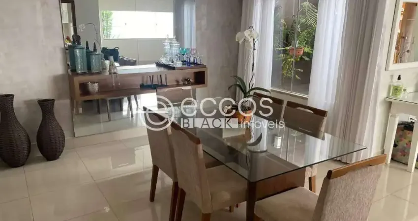 Casa à venda, 3 quartos, 3 suítes, 4 vagas, cidade jardim - uberlândia/mg