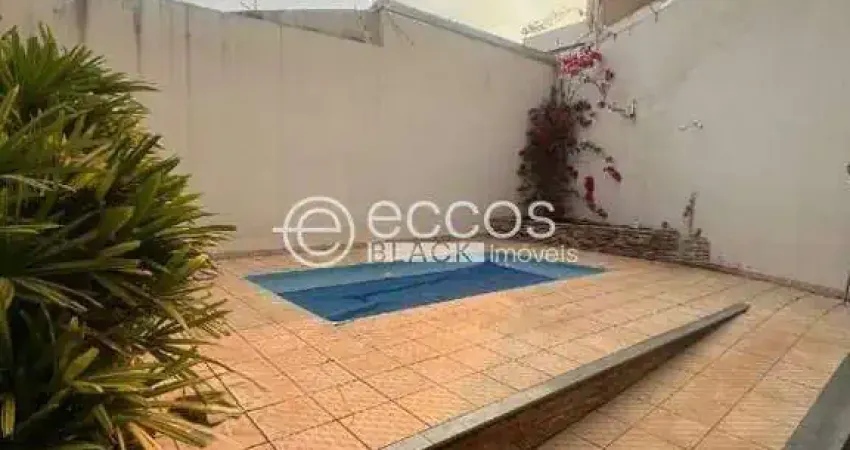 Casa à venda, 2 quartos, 1 suíte, 3 vagas, jardim patrícia - uberlândia/mg