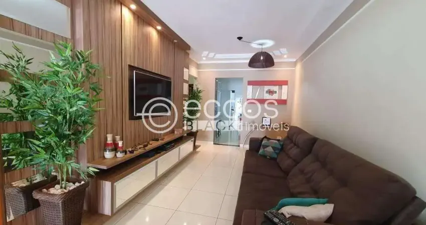Casa à venda, 3 quartos, 1 suíte, 2 vagas, dona zulmira - uberlândia/mg