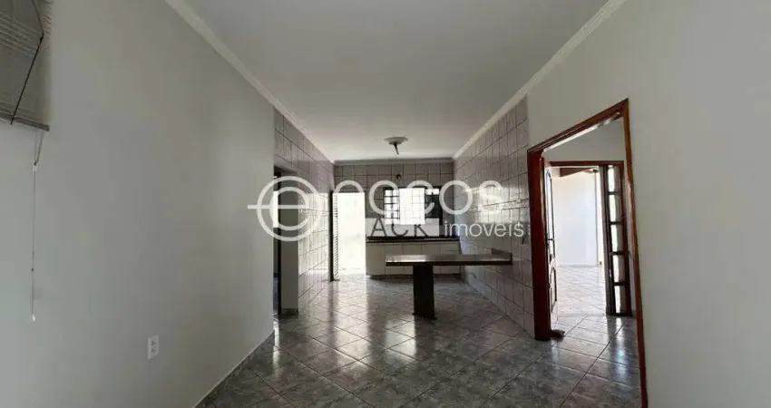 Casa à venda, 3 quartos, 1 suíte, 5 vagas, cidade jardim - uberlândia/mg