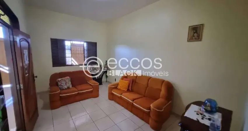 Casa à venda, 5 quartos, 1 suíte, 4 vagas, tibery - uberlândia/mg