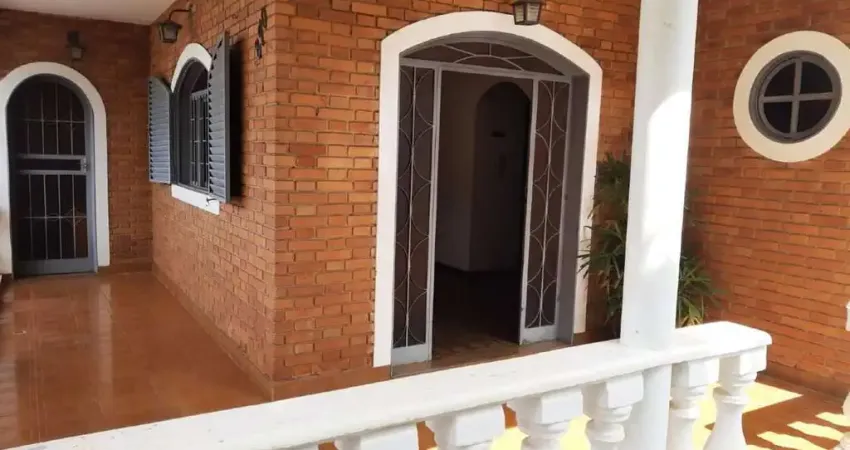 Casa à venda, 5 quartos, 2 suítes, 3 vagas, Tabajaras - Uberlândia/MG