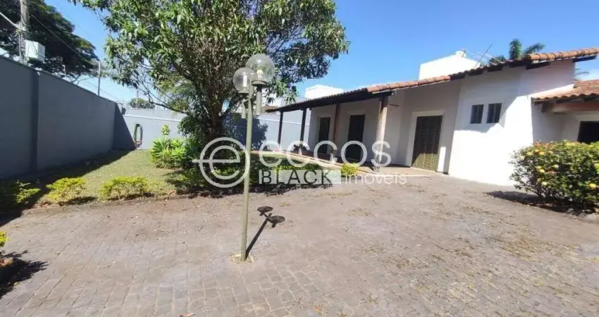 Casa à venda, 4 quartos, 1 suíte, 10 vagas, cidade jardim - uberlândia/mg