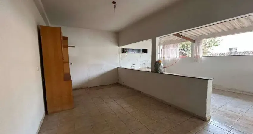 Casa à venda, 4 quartos, 1 suíte, 2 vagas, Jardim das Palmeiras - Uberlândia/MG