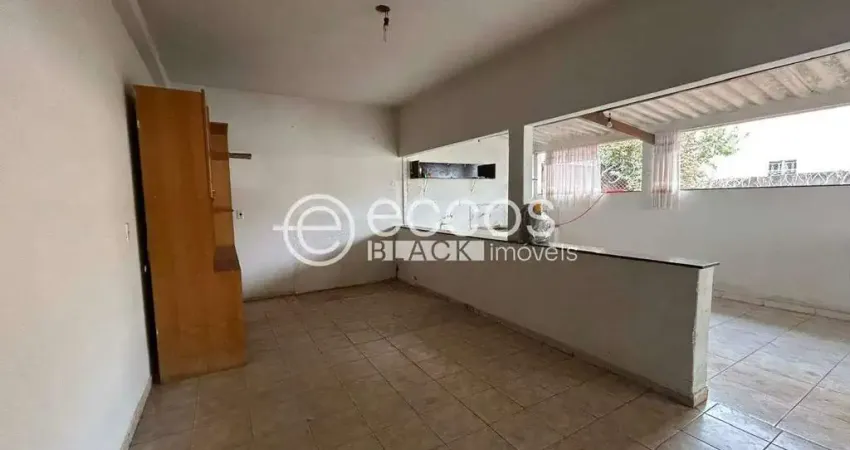 Casa à venda, 4 quartos, 1 suíte, 2 vagas, jardim das palmeiras - uberlândia/mg