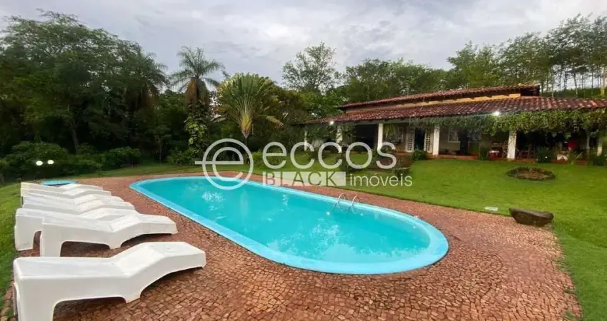 Chácara à venda, 3 quartos, 1 suíte, área rural de uberlândia - uberlândia/mg