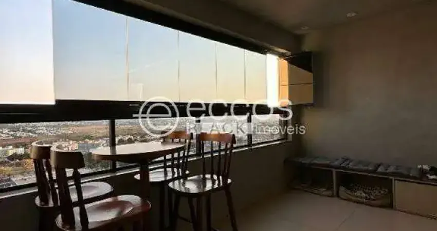 Apartamento à venda, 3 quartos, 1 suíte, 2 vagas, Santa Mônica - Uberlândia/MG