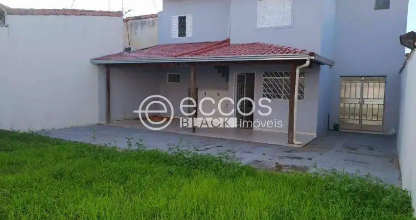 Casa à venda, 4 quartos, 1 suíte, 3 vagas, Planalto - Uberlândia/MG