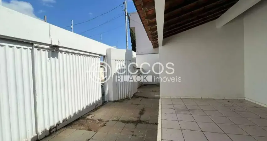 Casa à venda, 4 quartos, 2 suítes, 4 vagas, Santa Luzia - Uberlândia/MG