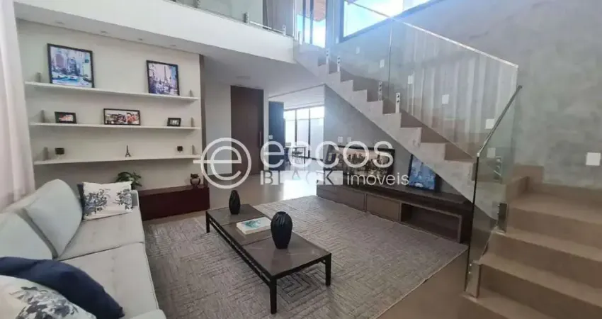 Casa em condomínio à venda, 3 quartos, 3 suítes, 2 vagas, laranjeiras - uberlândia/mg