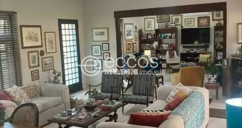 Casa à venda, 3 quartos, 1 suíte, 4 vagas, morada da colina - uberlândia/mg