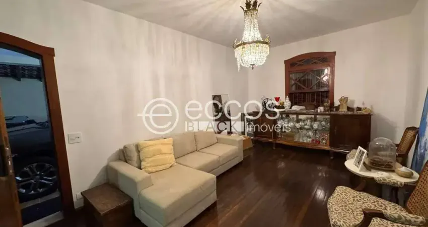 Casa para aluguel, 5 quartos, 3 suítes, 3 vagas, lídice - uberlândia/mg