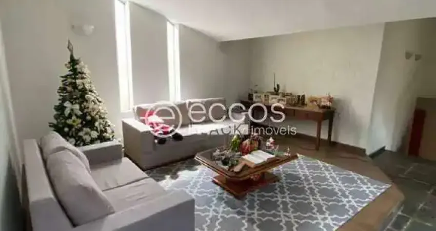 Casa à venda, 3 quartos, 1 suíte, 2 vagas, martins - uberlândia/mg