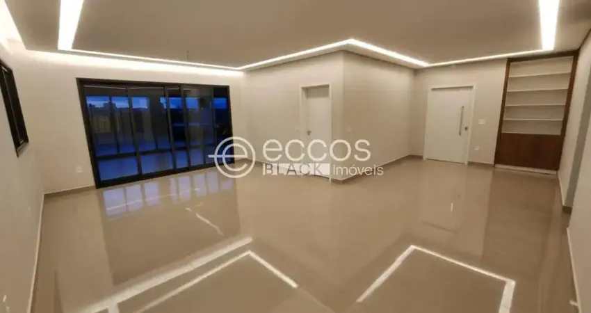 Cobertura à venda, 4 quartos, 3 suítes, 4 vagas, Morada da Colina - Uberlândia/MG