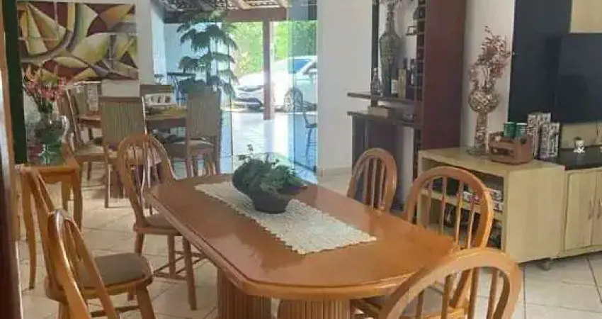 Casa à venda, 4 quartos, 3 suítes, 5 vagas, presidente roosevelt - uberlândia/mg