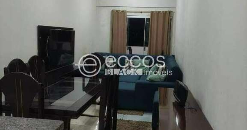 Apartamento à venda, 3 quartos, 1 suíte, 2 vagas, Jardim América II - Uberlândia/MG