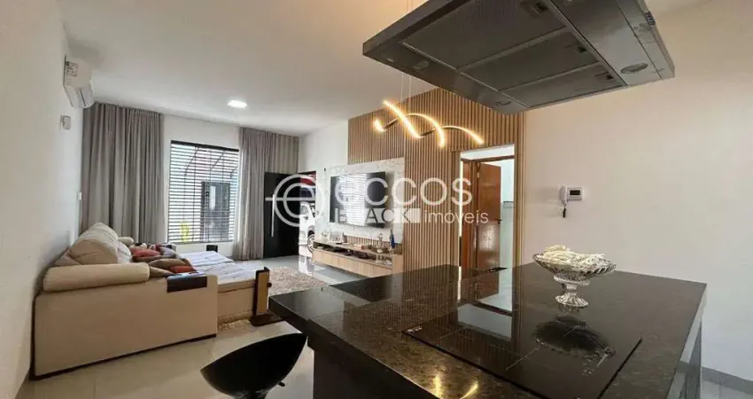 Casa à venda, 3 quartos, 1 suíte, 3 vagas, Jardim Ipanema - Uberlândia/MG