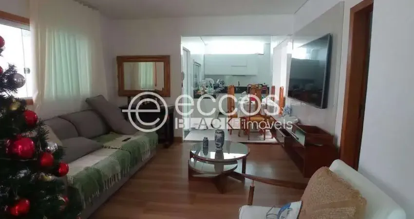 Casa à venda, 2 quartos, 1 suíte, 2 vagas, Colégio Batista - Belo Horizonte/MG