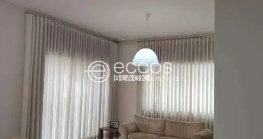 Casa à venda, 3 quartos, 1 suíte, 2 vagas, centro - uberlândia/mg