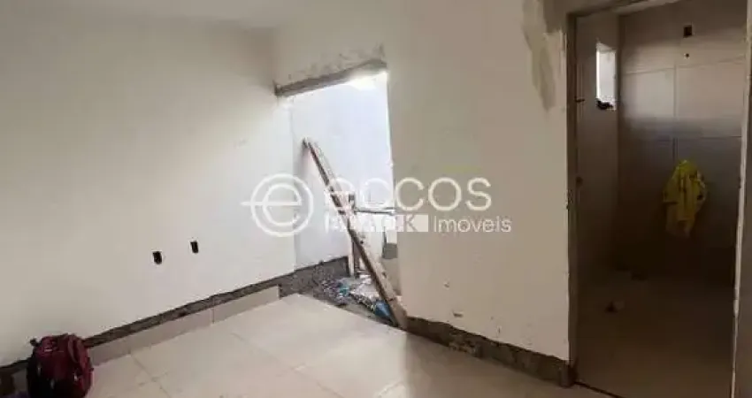 Casa à venda, 2 quartos, 1 suíte, 2 vagas, shopping park - uberlândia/mg