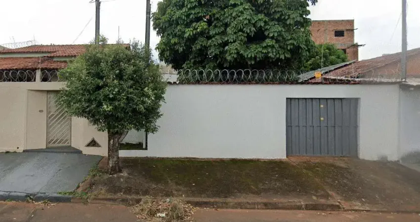 Terreno à venda na Rua Barão de Ouro Preto, 65, Pampulha, Uberlândia