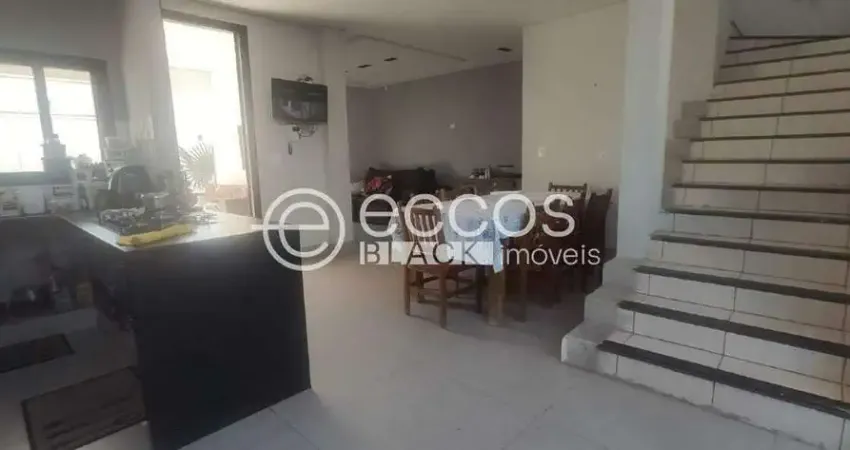 Casa à venda, 3 quartos, 1 suíte, 2 vagas, jardim ipanema - uberlândia/mg