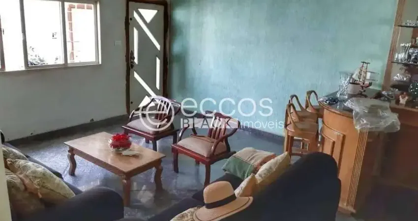 Casa à venda, 4 quartos, 3 suítes, 3 vagas, brasil - uberlândia/mg