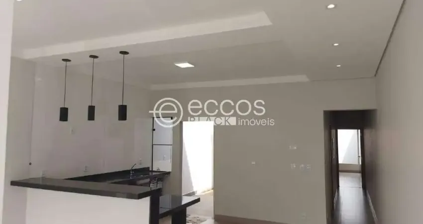 Casa à venda, 2 quartos, 1 suíte, 2 vagas, Shopping Park - Uberlândia/MG