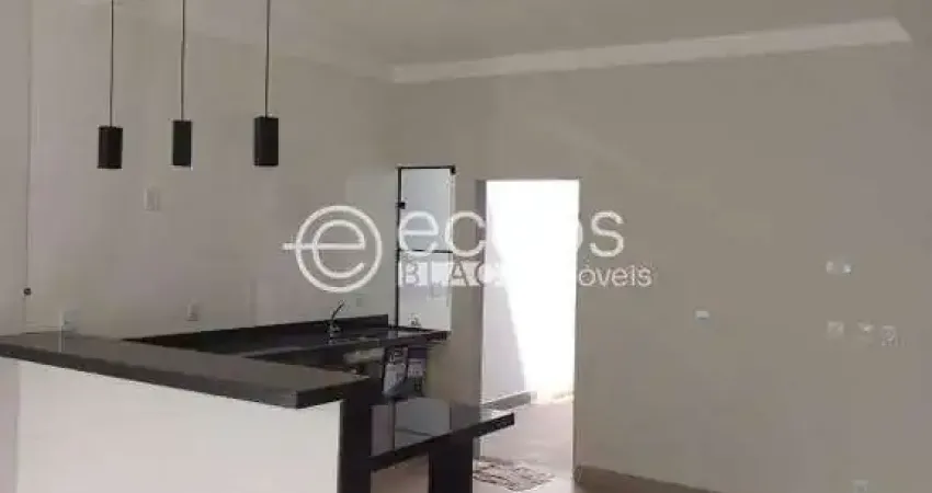 Casa à venda, 2 quartos, 1 suíte, 2 vagas, Shopping Park - Uberlândia/MG