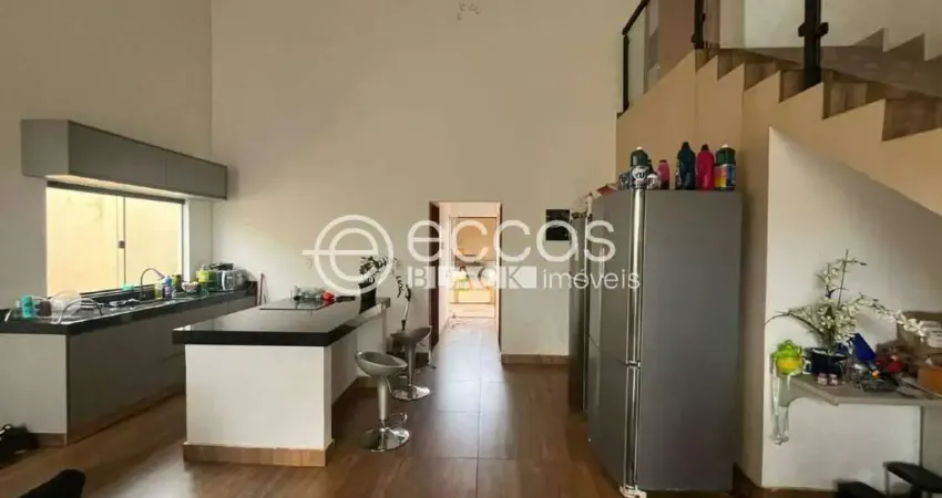 Casa à venda, 3 quartos, 1 suíte, 2 vagas, jardim ipanema - uberlândia/mg