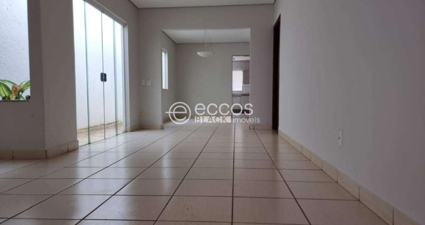 Casa à venda, 3 quartos, 3 suítes, 3 vagas, Jardim Karaíba - Uberlândia/MG