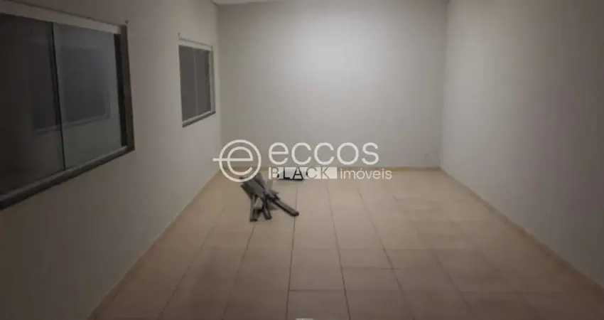 Prédio à venda na Avenida Cesário Alvim, --, Brasil, Uberlândia