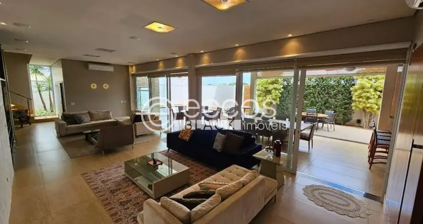 Casa à venda, 4 quartos, 4 suítes, 4 vagas, estância dos ipês - uberaba/mg