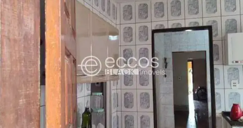 Casa com 4 quartos à venda na Rua Cascalho Rico, Jóquei Clube, Araguari