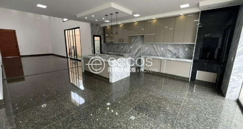 Casa em condomínio à venda, 3 quartos, 3 suítes, 4 vagas, Shopping Park - Uberlândia/MG